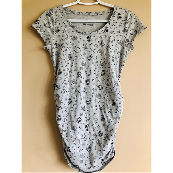 Thyme ruched short sleeve maternity top